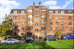 Manor Fields, Putney, London, SW15 3LL