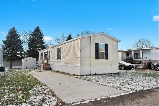 161 Orleans, Howell MI 48843