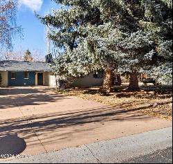 1707 N Fort Valley Road, Flagstaff AZ 86001