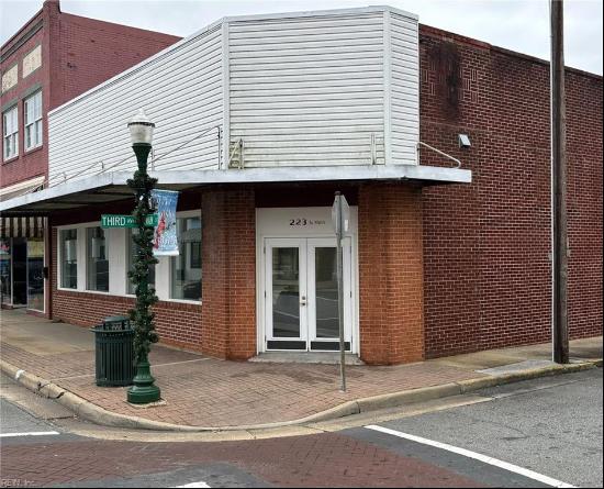 223 N Main Street, Franklin VA 23851