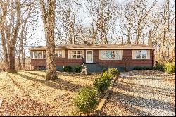 31 Moccasin View Road, Fishkill NY 12524