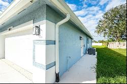 1962 SW Cranberry Street, Port Saint Lucie FL 34953