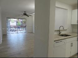 11229 SW 88th St Unit 211D, Miami FL 33176