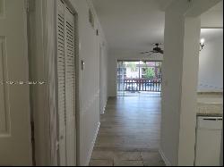 11229 SW 88th St Unit 211D, Miami FL 33176