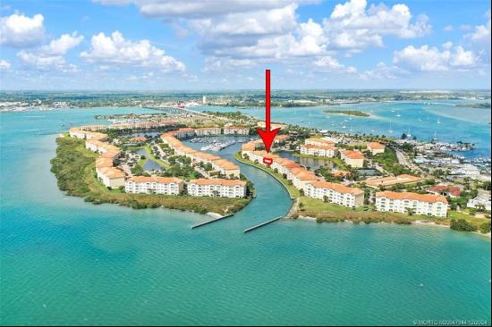 7 Harbour Isle Drive E Unit 301, Fort Pierce FL 34949