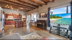 1232 La Luna Ln, Taos NM 87571