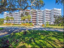 935 E Causeway Boulevard Unit 305, Vero Beach FL 32963