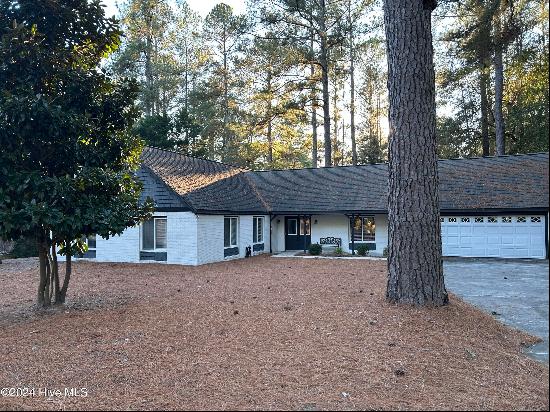 140 Westchester Circle, Pinehurst NC 28374