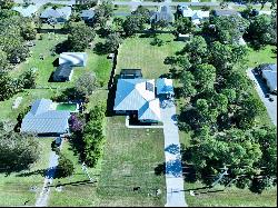 5458 Silver Oak Drive, Fort Pierce FL 34982