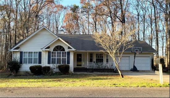 311 Thornwood Circle, Mount Airy GA 30563