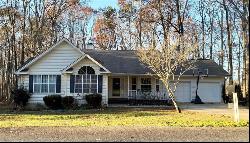 311 Thornwood Circle, Mount Airy GA 30563