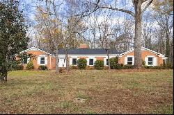 311 Pinewood Place, Eden NC 27288