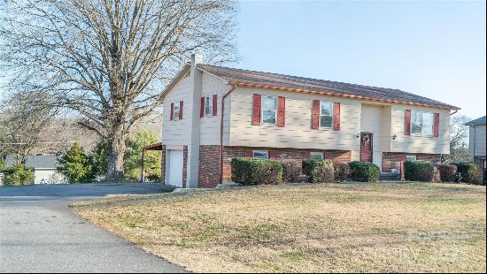 2212 Olde Well Road SE Unit 24, Hudson NC 28638