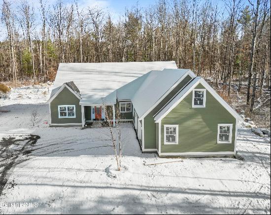 4 Thrushwood Ln, Great Barrington MA 01230