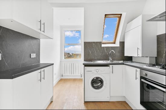 A one bedroom flat available to let in Tooting, SW17.