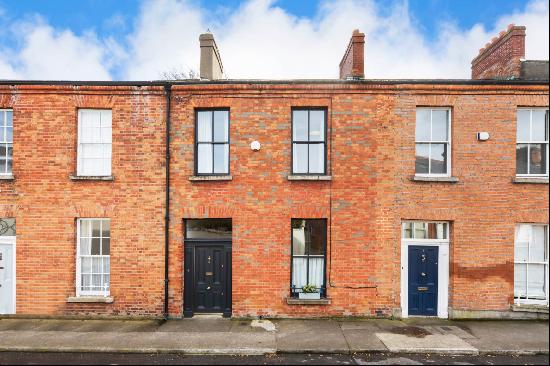 A classic Victorian red brick terraced home extending to approximately 134 sq. m / 1,400 s