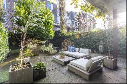 Elegant and Charming Townhouse with Museumplein Views on Johannes Vermeerstraat