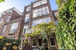 Elegant and Charming Townhouse with Museumplein Views on Johannes Vermeerstraat