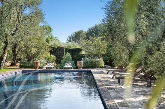 Charming Bastide with olive grove and beautiful panoramic view