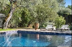 Charming Bastide with olive grove and beautiful panoramic view