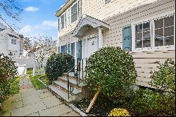 2-1/2 Cos Cob Avenue, R