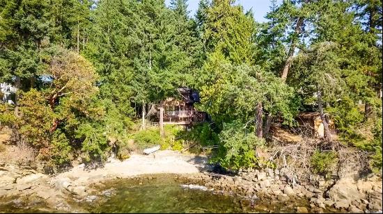 1603 Treasure Cres, Pender Island, BC, V0N2M0, CANADA