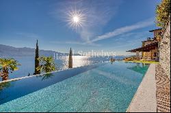 Exclusive lemon house with a picturesque view of Lake Garda