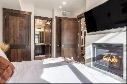 Mountain Modern 2 Bed Ski Condo in Canyons Village