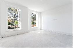 Heath Ridge Green, Cobham, Surrey, KT11 2QJ