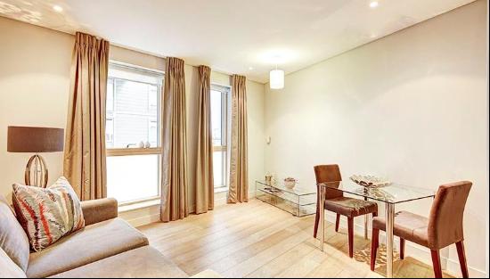 One bedroom apartment to rent in Merchant Square, Paddington W2.