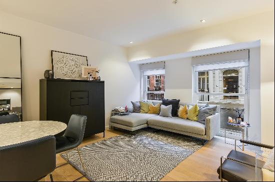 A beautifully designed two-bedroom apartment near Temple Station.