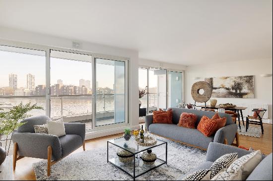 An exceptional two bedroom apartment benefiting from fantastic views of the River Thames, 