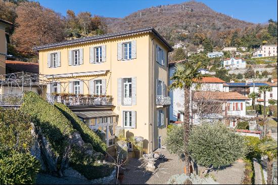 Period villa with lake view in Cernobbio