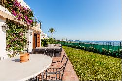 Double Semi-detached house on the first beach line of the Costa del Sol