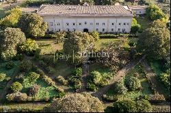 Elegant historical residence with enchanting private garden