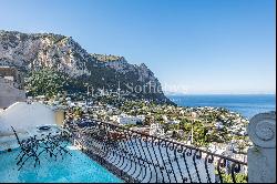 Penthouse with terraces in the heart of Capri