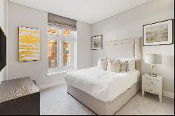 Exceptional two-bedroom apartment in Mayfair full of natural light