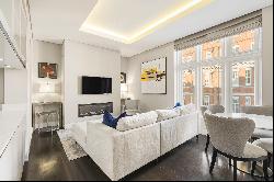 Exceptional two-bedroom apartment in Mayfair full of natural light