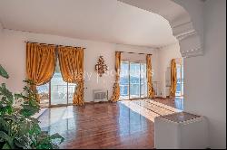 Elegant panoramic apartment in Via Orazio