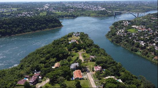 Spacious residential lot in the exclusive Parana Country Club