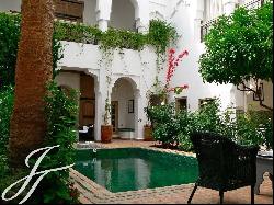 Elegant 6 bedroom Riad with pool