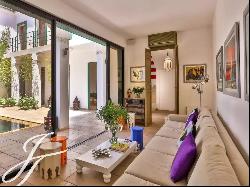 Handsome 8 suite Riad with awesome views