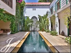 Handsome 8 suite Riad with awesome views