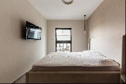 Beautifully Designed and Fully Furnished Apartment with Balconies