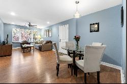 Lovely, cozy condo in the sought after Moorlands neighborhood