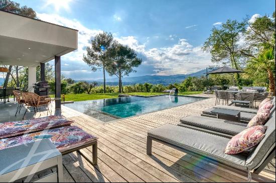 Contemporary villa with panoramic view for rent near Mougins