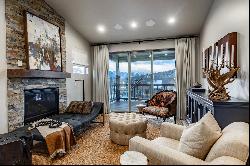 Beautiful Upgraded Townhome With Gorgeous Ski Run Views