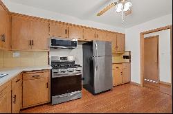 Move-in Ready Two Bedroom Lower Unit in Great Wauwatosa Location