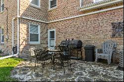 Move-in Ready Two Bedroom Lower Unit in Great Wauwatosa Location