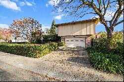 2639 Bridgeport Way, Sacramento, CA 95826